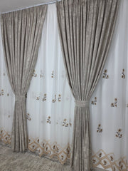 Set Arcana:pentru dormitor sau bucatarie sau hol in Nuante de Bej, Crem si Alb - Perdea Tip In cu Broderie MARO si Draperie Bej-CREM Tip Vopsea Decorativa - Confectionat pe Comanda
