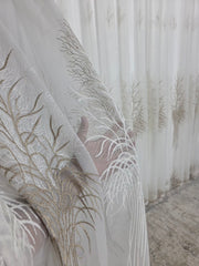 Perdea Mihaela Bamboo Alba cu Broderie Crem-Bej Model Pom – Material Transparent cu Textura Plina – Ideala pentru Livinguri si Dormitoare Luminoase – Confectionata pe Comanda Casablanca Magazin