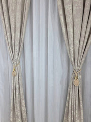 Set Madrid – Perdea Madrid Alb Pur cu Sidef si Sclipici din Material Plin Nesifonabil Tip Matase cu Vascoza & Draperie Crem-Bej Tip Vopsea Decorativa Blackout 60% – Ideal pentru Livinguri si Dormitoare Elegante – Confectionat pe Comanda Casablanca Magazin