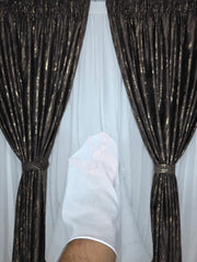 Colectia Milano – Perdea din Matase cu Insertii Aurii si Draperie Catifea Maro cu Insertii Aurii – Ideal pentru Livinguri Elegante in nuante de crem, maro sau alb– Confectionat pe Comanda