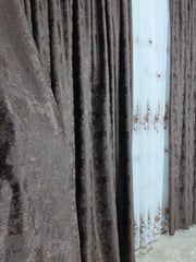 Draperie Venti Maro Inchis Texturata cu Aspect de Vopsea Decorativa – Ideala pentru Living si Dormitor in Nuanțe Crem, Alb sau Maro