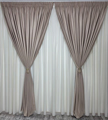 Set Dolce: Perdea Alba Tip Matase Cu In Si Insertii Aurii, Draperie Catifea Crem Tip Velura