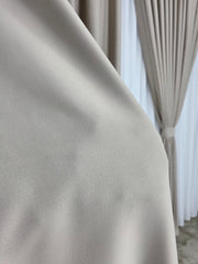 SET CAIN: PERDEA DIN MATASE ALB IMACULAT NESIFONABILA SI DRAPERIE CREM VANILAT BLACKOUT - IDEAL PENTRU LIVINGURI SI DORMITOARE LUMINOASE
