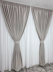 SET ALEXIA: PERDEA TIP MATASE CU ASPECT DE IN SI DRAPERIE IVOIRE BLACKOUT -  IDEAL PENTRU LIVINGURI SI DORMITOARE MODERNE