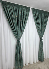 Set Miriana: Perdea Alba Simpla Voal Premium Luda si Draperie Catifea Plina Verde Smarald cu Insertii Model Amazon - Ideal pentru living si dormitor cu pat sau canapea verde smarald, crem ori bej si pereti albi - confectionat pe comanda