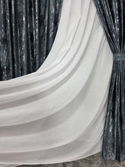 Perdea Alba cu Textura de In Natural, Foarte Moale si Catifelata la Atingere, Material Premium cu Aspect Elegant – Potrivita cu Pat sau Canapea Gri, Crem, Bej ori Maro, Pereti Albi si Mobilier Alb, Crem sau Maro – Confectionata pe Comanda