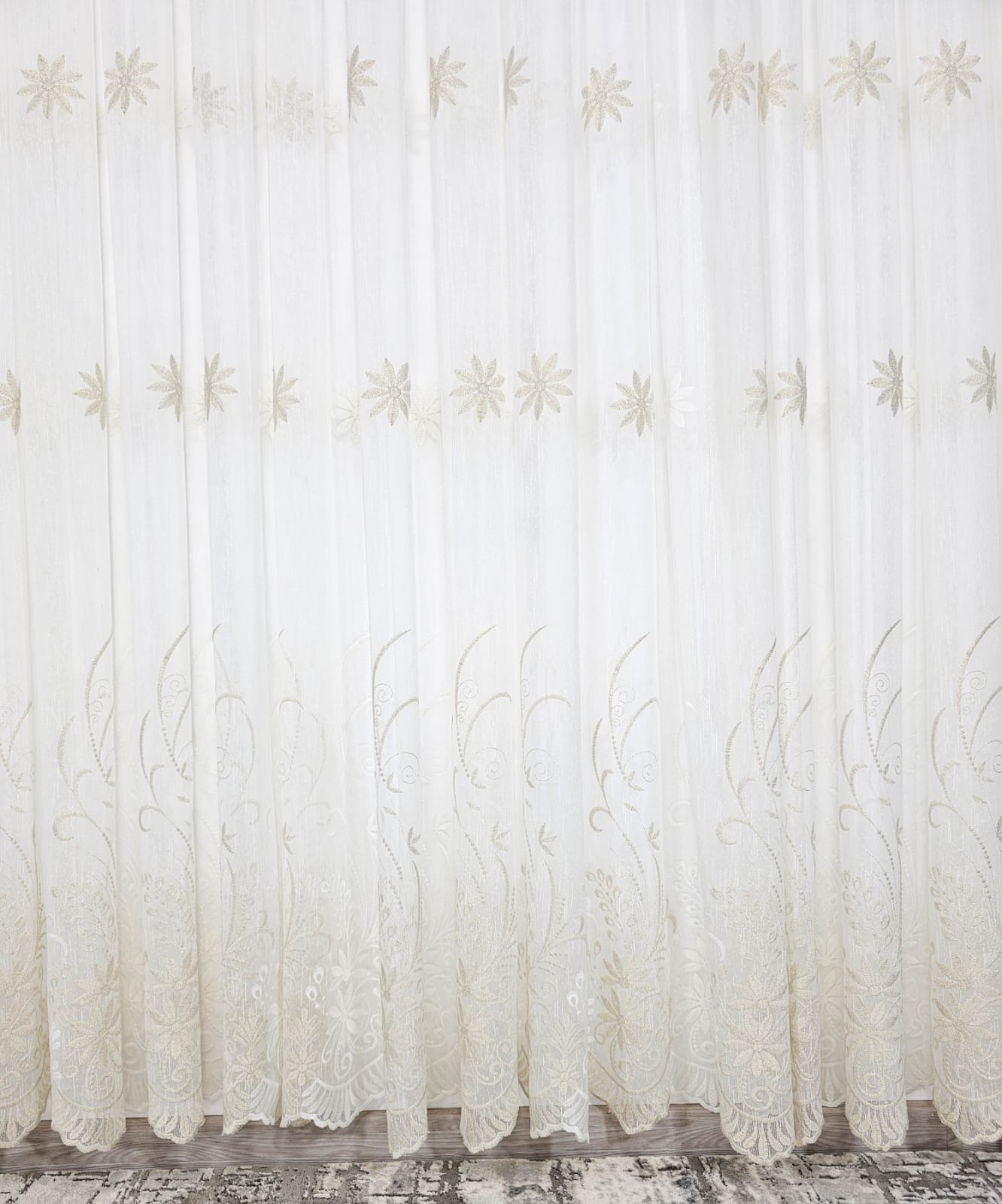 Set perdea borangic si draperie decorativa bej model Anomis