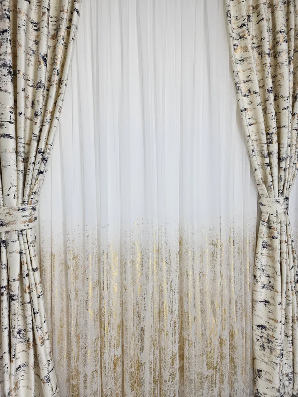 Set Splendid: perdea bamboo cu insertii aurii si draperie blackout 80% bej plina de insertii aurii