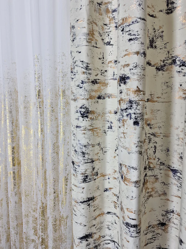 Set Splendid: perdea bamboo cu insertii aurii si draperie blackout 80% bej plina de insertii aurii