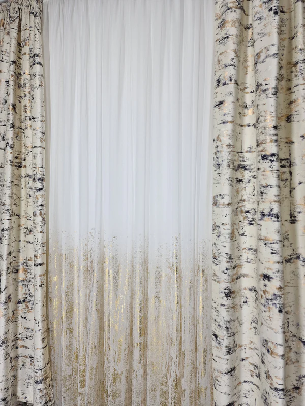 Set Splendid: perdea bamboo cu insertii aurii si draperie blackout 80% bej plina de insertii aurii