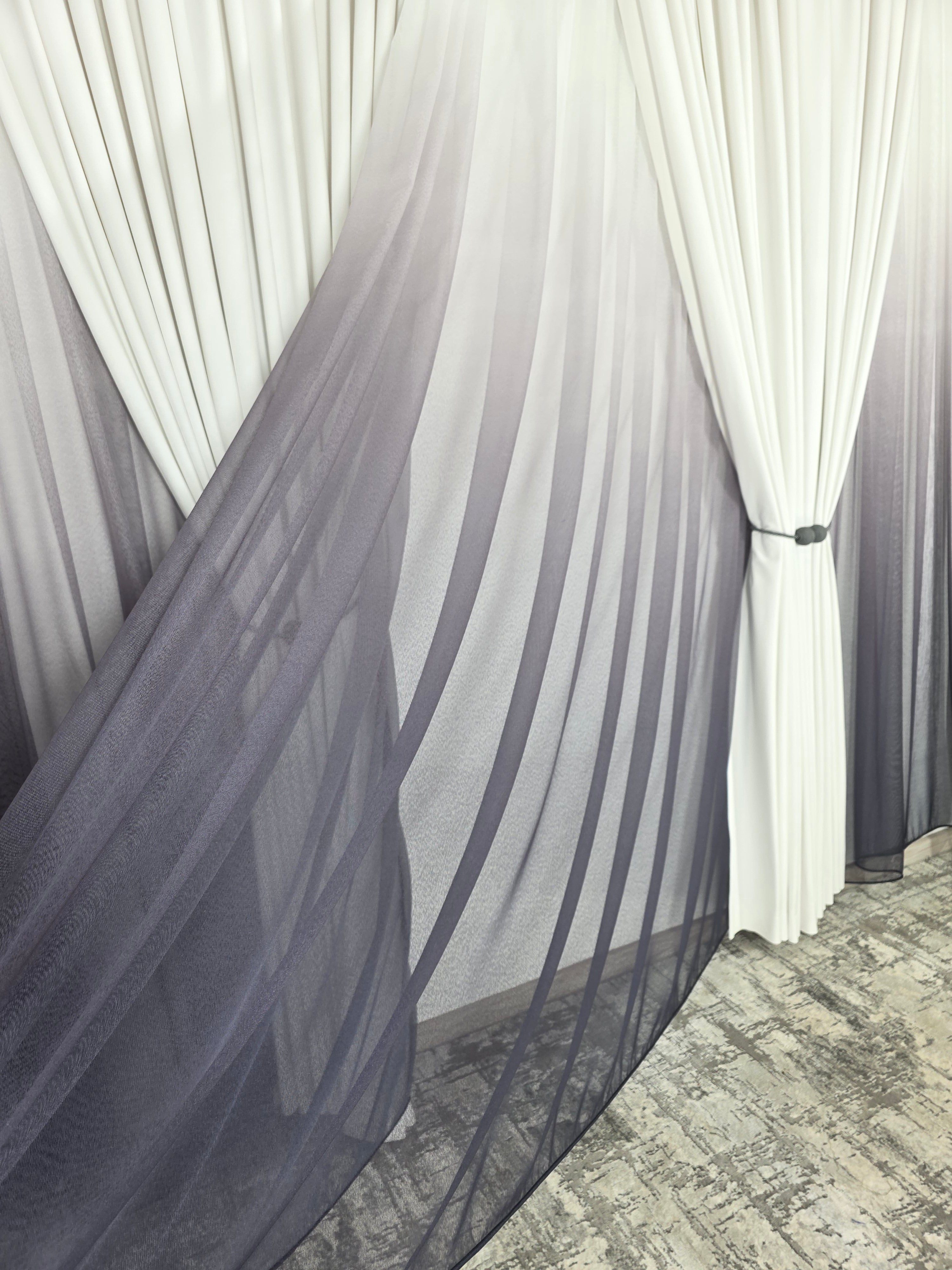 Set Luna: perdea bamboo degrade gri mov si draperie catifea alba