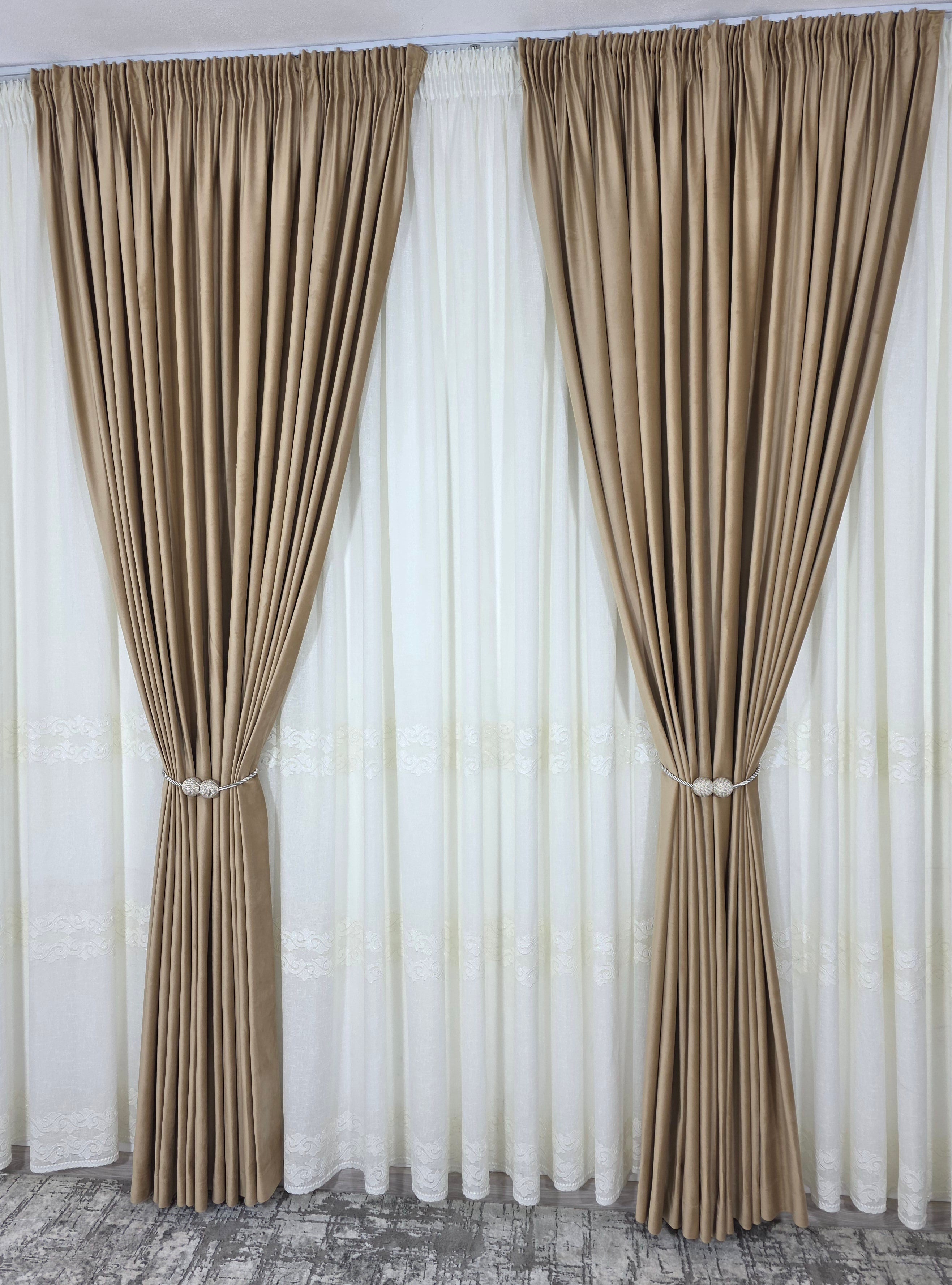 Set Liora: perdea crem din in gros cu broderie si draperie catifea crem-miere