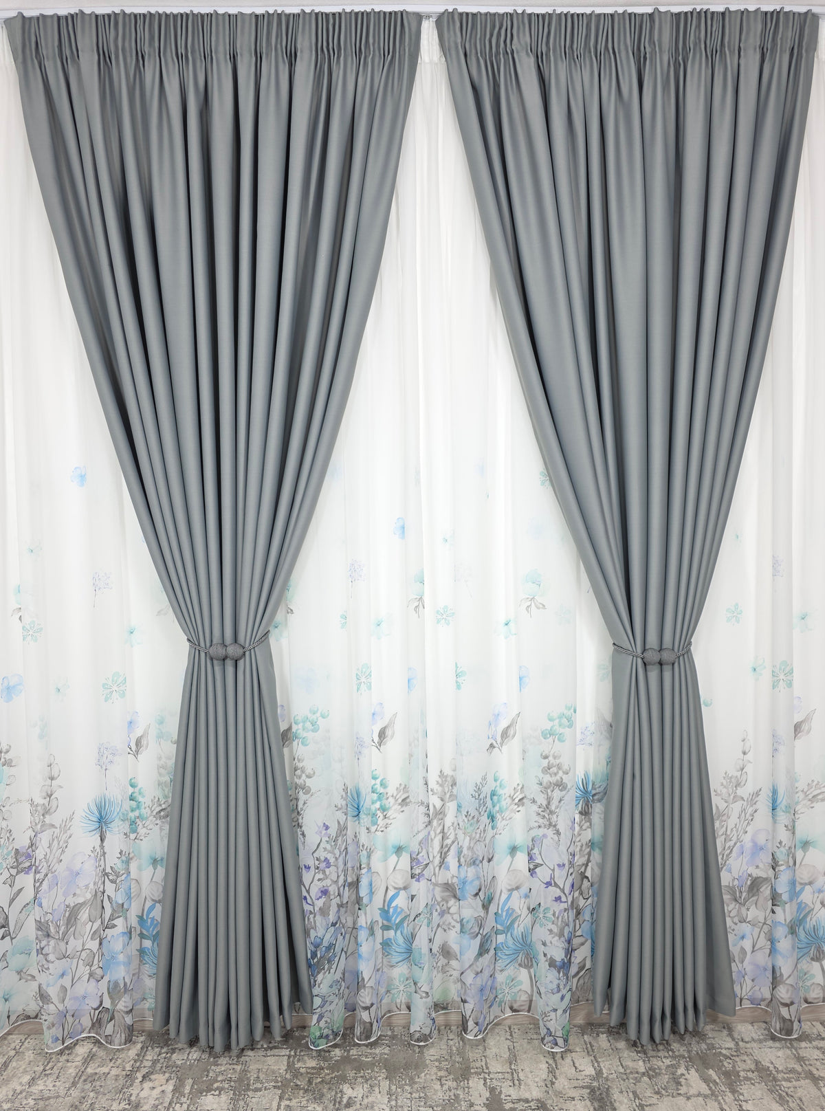 Set Argint Nordic: Perdea Din Voal Cu Model Floral Si Draperie Gri Blackout 90%