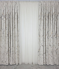 Colectia Majestic: Perdea Crem Din Borangic Cu Sidef Auriu Si Draperie Catifea Bej Cu Insertii