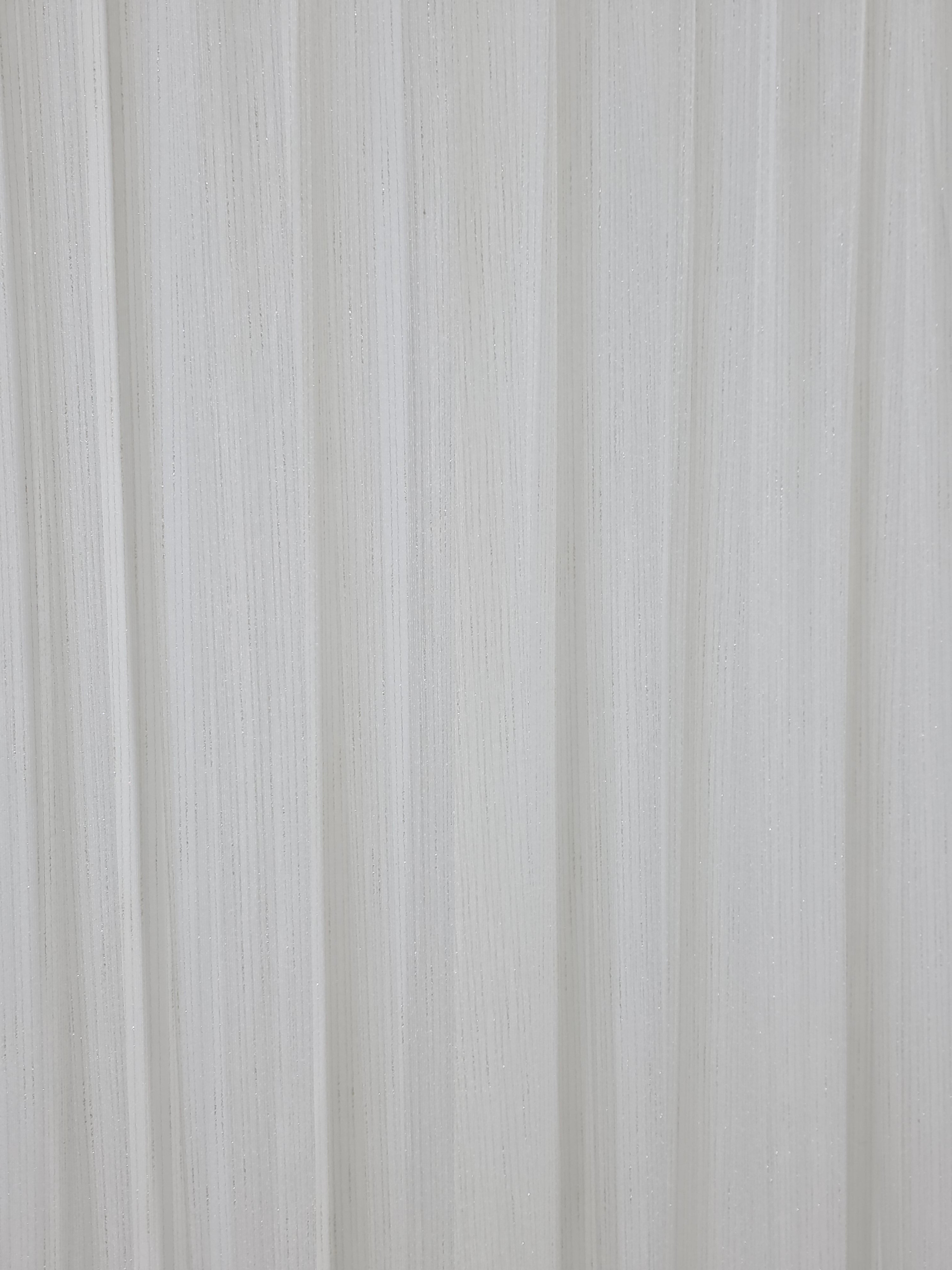 Colectia Majestic: Perdea Crem Din Borangic Cu Sidef Auriu Si Draperie Catifea Maro Cu Insertii