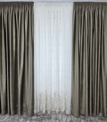 Set Gabriela: perdea ivoire in cristal cu broderie bej si draperie catifea bej inchis
