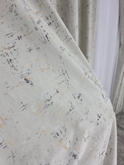 Colectia Pandantiv: Perdea Alba Din Borangic Cu Sidef Argintiu Si Draperie Catifea Crem Cu Insertii