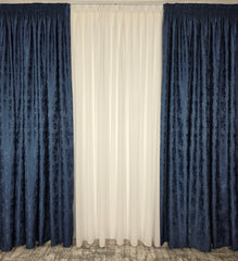 Draperie Venti albastru închis texturată cu aspect de vopsea decorativă