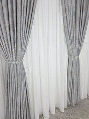 Colectia Venetia: perdea din matase cu insertii aurii varianta 3 si draperie din catifea cu insertii aurii - Gri deschis