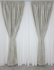 Colectia Venetia: perdea din matase cu insertii aurii varianta 3 si draperie din catifea cu insertii aurii - Ivoire