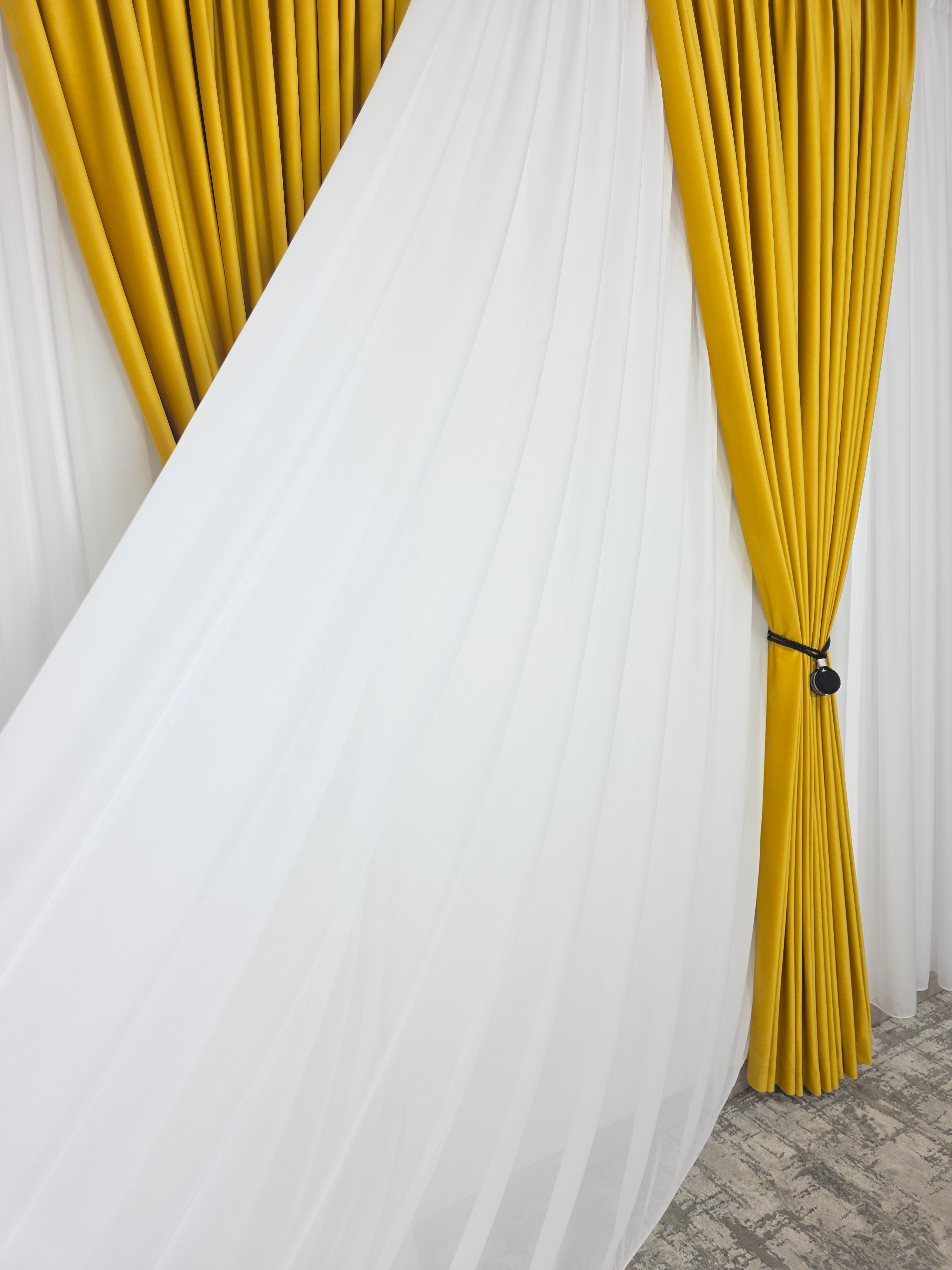 Set Renata: Perdea Voal Premium Si Draperie Catifea Galben
