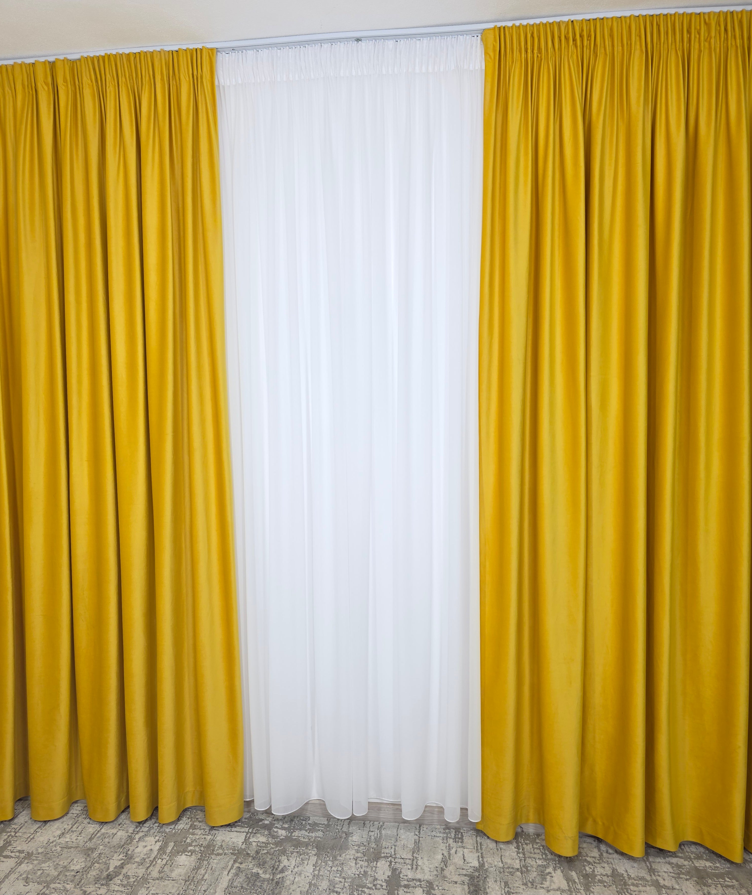 Set Renata: Perdea Voal Premium Si Draperie Catifea Galben