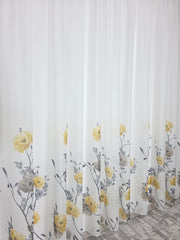 Perdea Solaris tip in, material plin ca textura, model floral