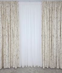 Set Perdea alba si draperie crem cu insertii-ideala pentru pentru un efect elegant si stralucitor in living sau dormitor