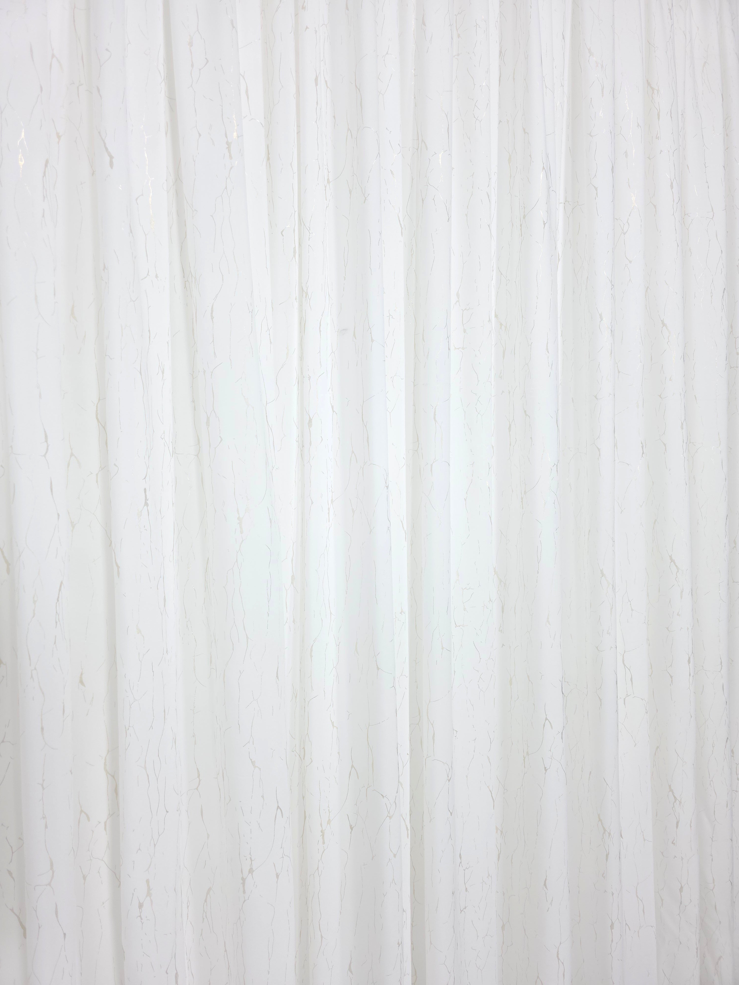 Colectia Valencia: Perdea Alba Din Matase Cu Insertii Aurii Varianta 1 Si Draperie Rolex Catifea Verde Turcoaz Cu Sclipici Auriu