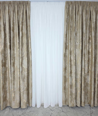 Colectia Venetia: perdea din matase cu insertii aurii varianta 3 si draperie din catifea cu insertii aurii - Auriu