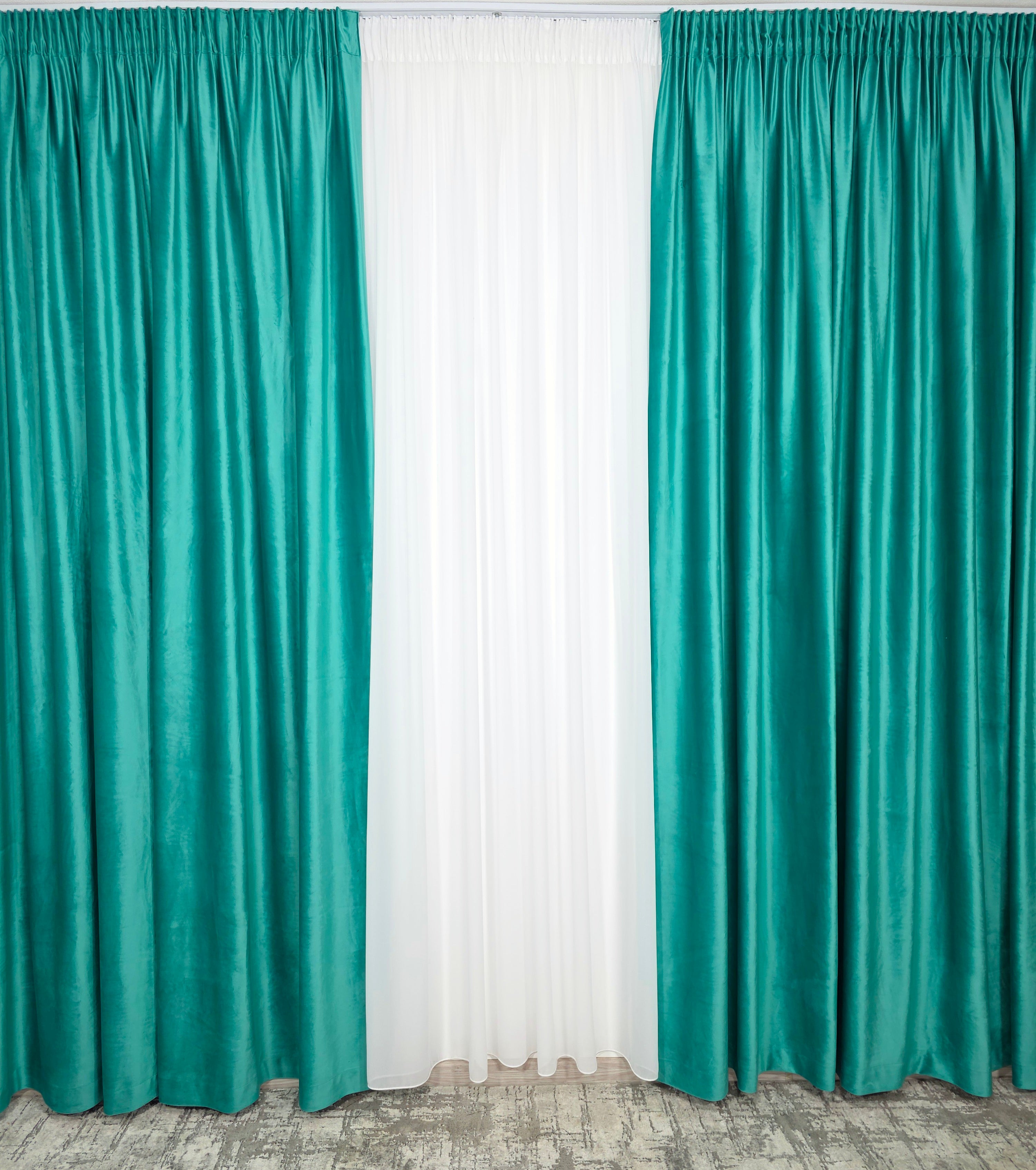 Set Zakynthos: Perdea Voal Premium Si Draperie Catifea Verde Marin
