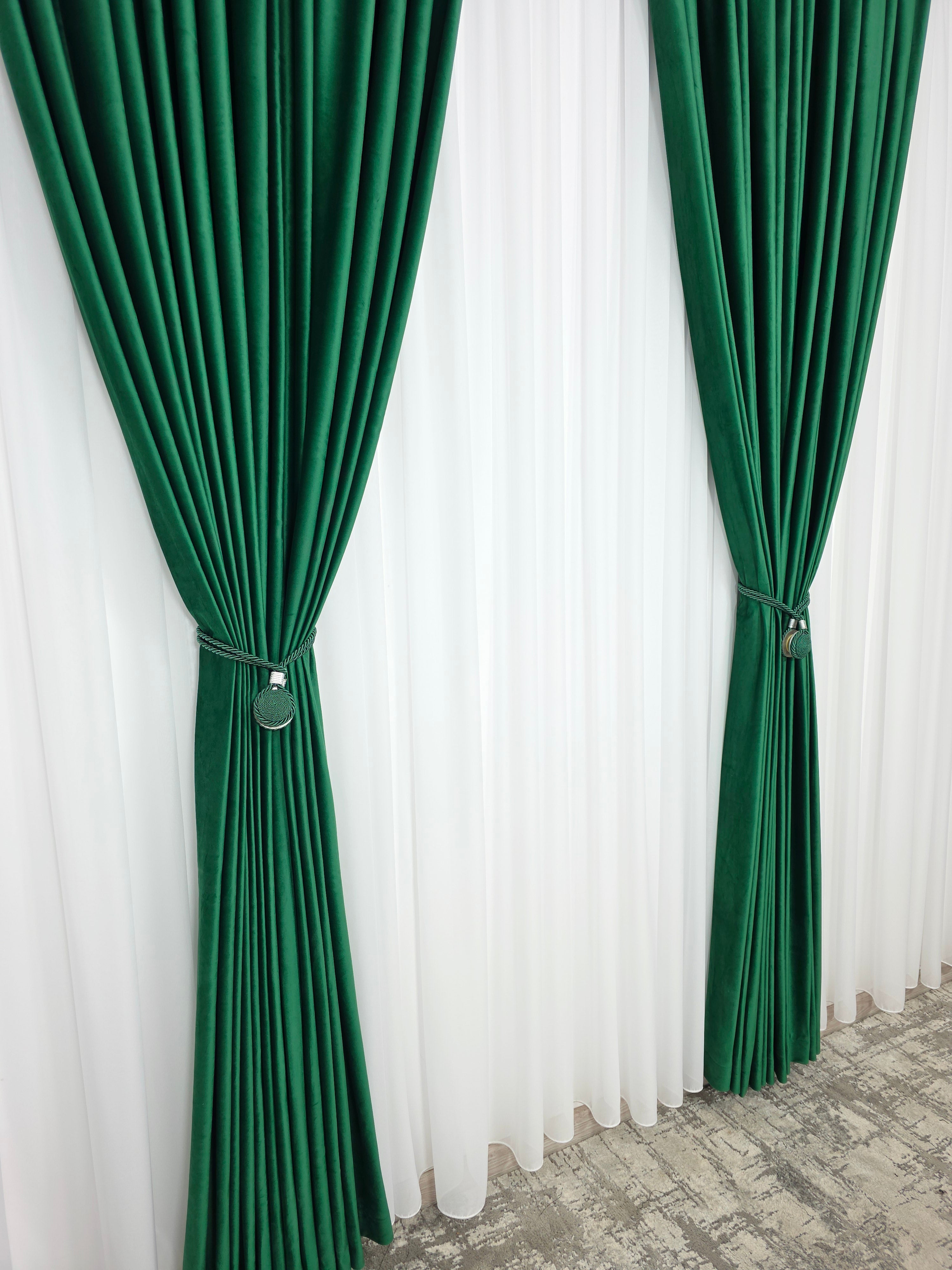 Set Vanesa: Perdea Voal Premium Si Draperie Catifea Verde Smarald