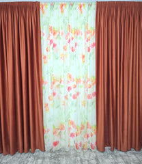 Set Petale in Cupru: Perdea Din Voal Cu Model Floral Si Draperie Catifea Caramiziu