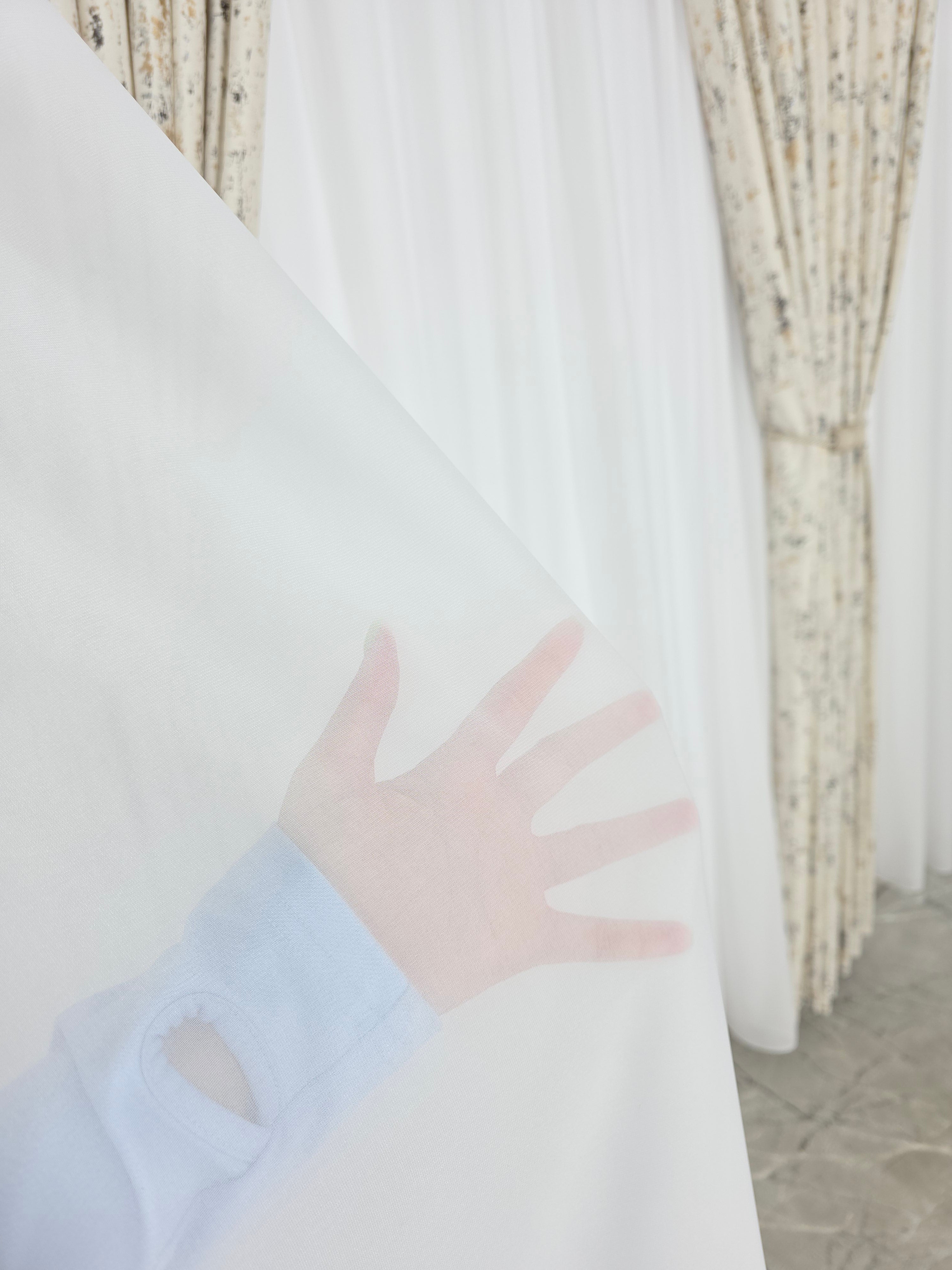 Colectia Elegance: Perdea Voal Premium Si Draperie Catifea Bej Cu Insertii model Golden