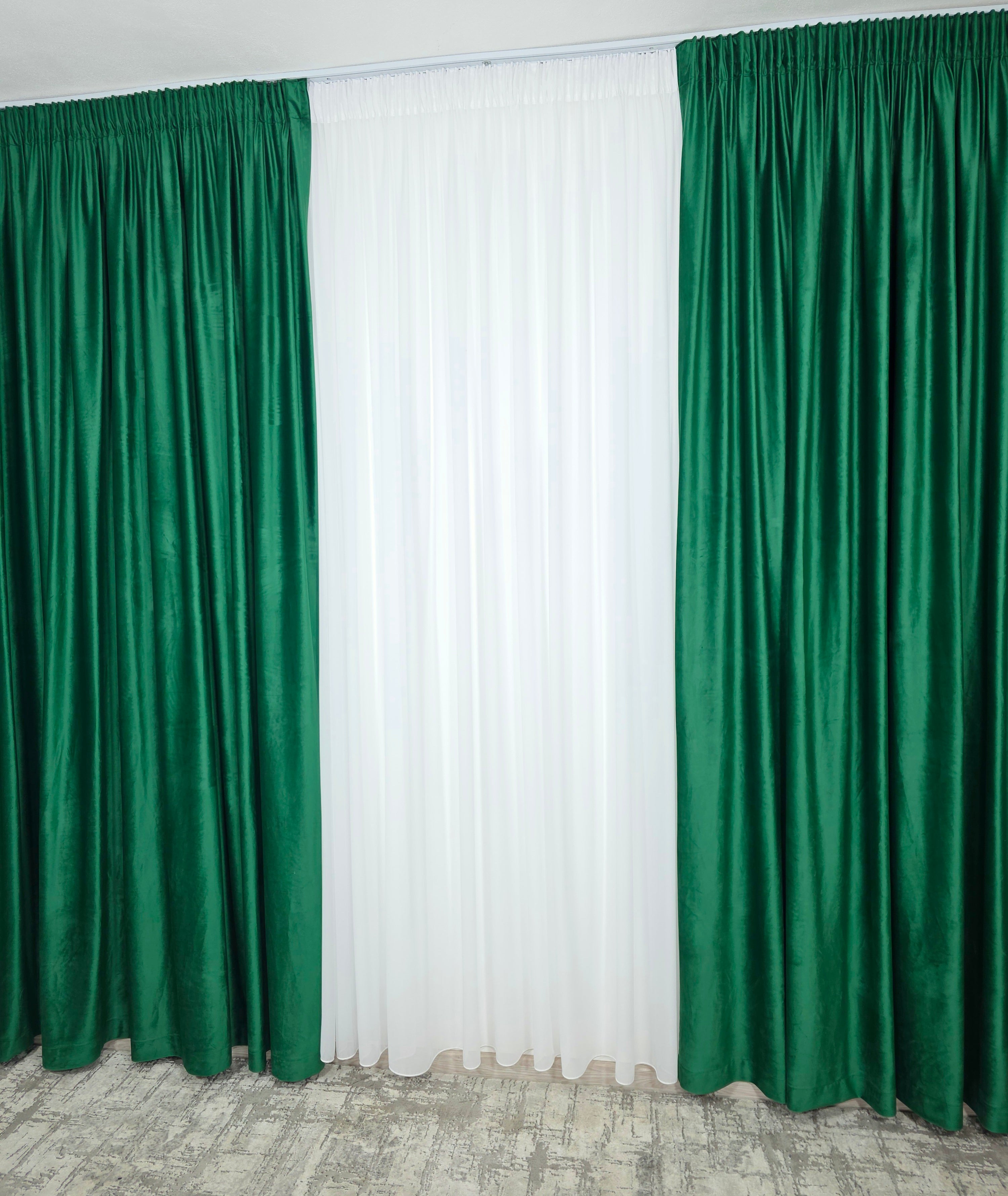 Set Vanesa: Perdea Voal Premium Si Draperie Catifea Verde Smarald