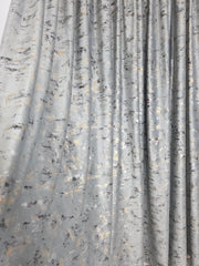 Draperie catifea gri deschis cu insertii aurii