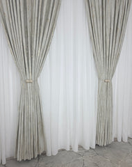 Colectia Venetia: perdea din matase cu insertii aurii varianta 3 si draperie din catifea cu insertii aurii - Ivoire