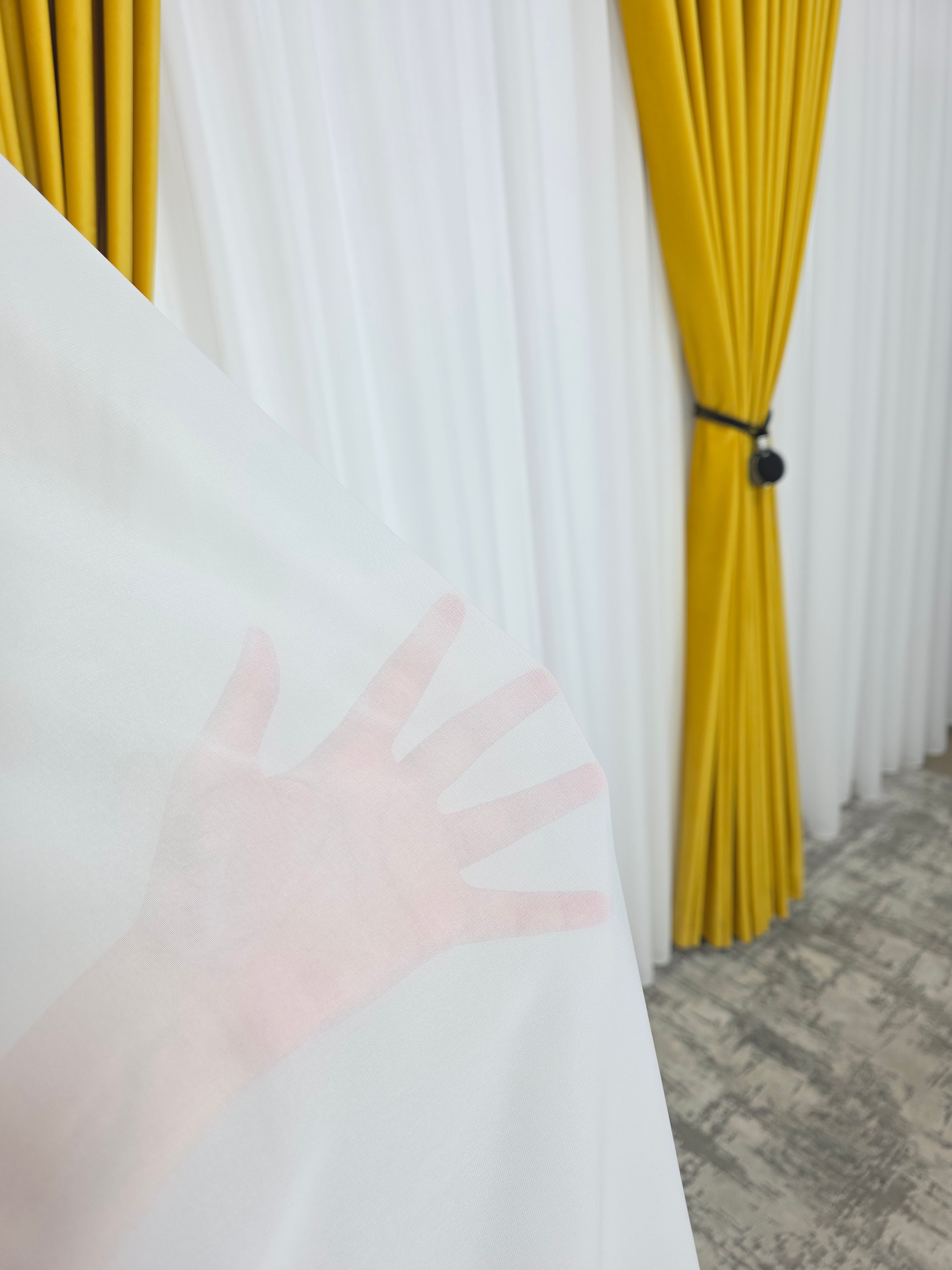 Set Renata: Perdea Voal Premium Si Draperie Catifea Galben