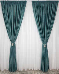 Colectia Linistea de Aur: Perdea voal alb premium si Draperie Rolex din catifea verde turcoaz cu sclipici auriu