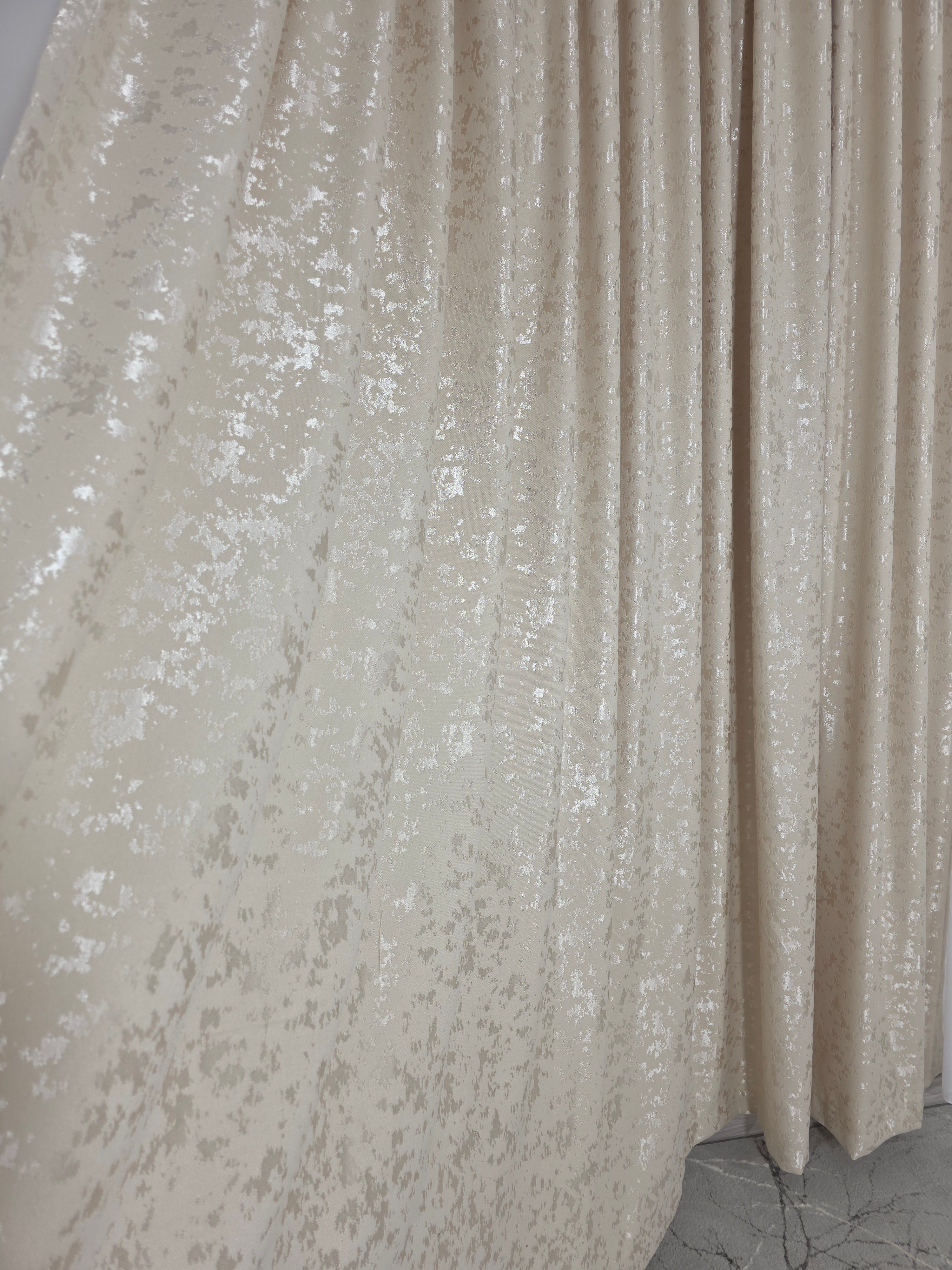 Set Los Angeles Crem: Perdea alba simpla si Draperie tip nisip