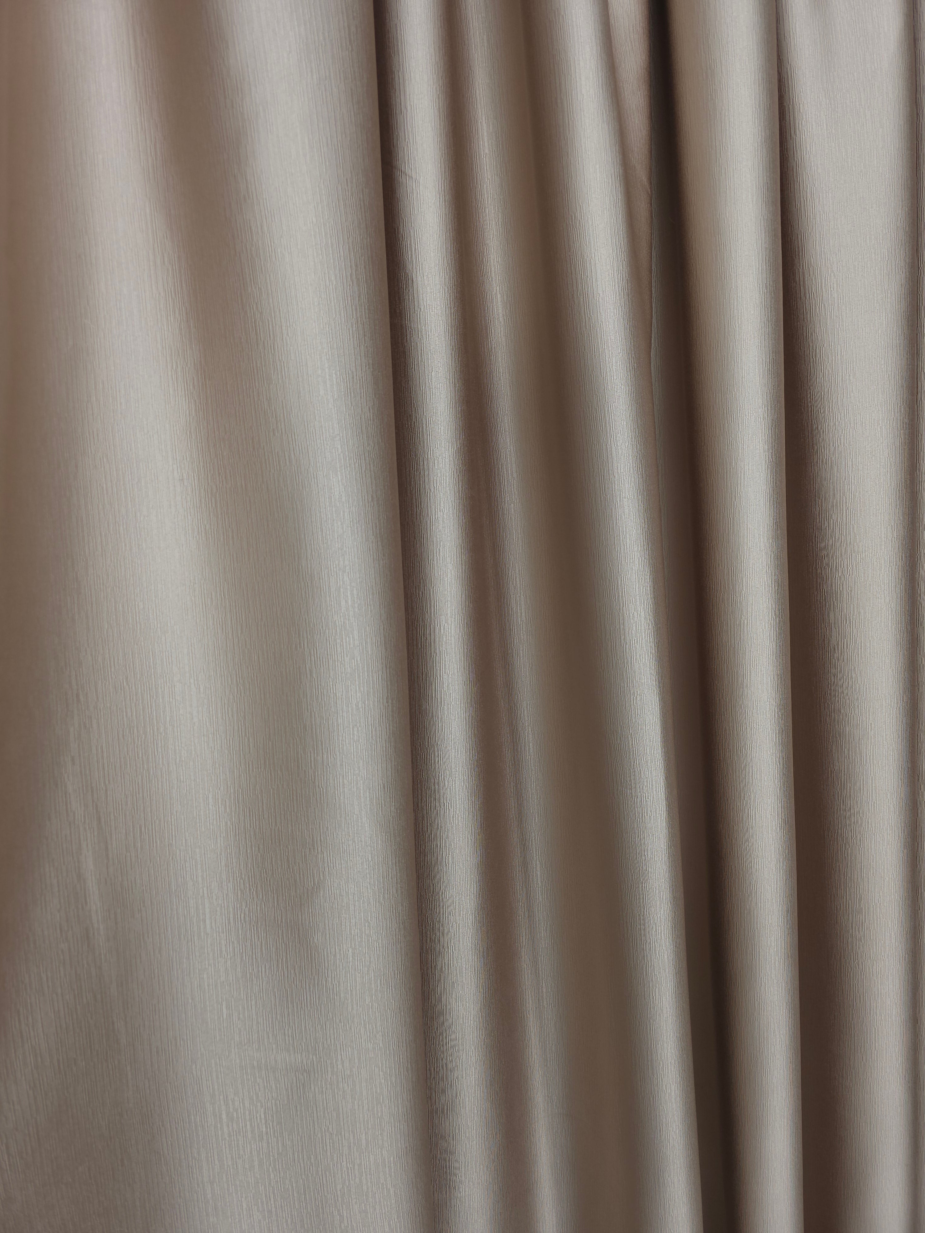 Colectia Noapte-Zi: Perdea voal alb premium si Draperie Paris blackout 100% opaca pe culoarea capucino