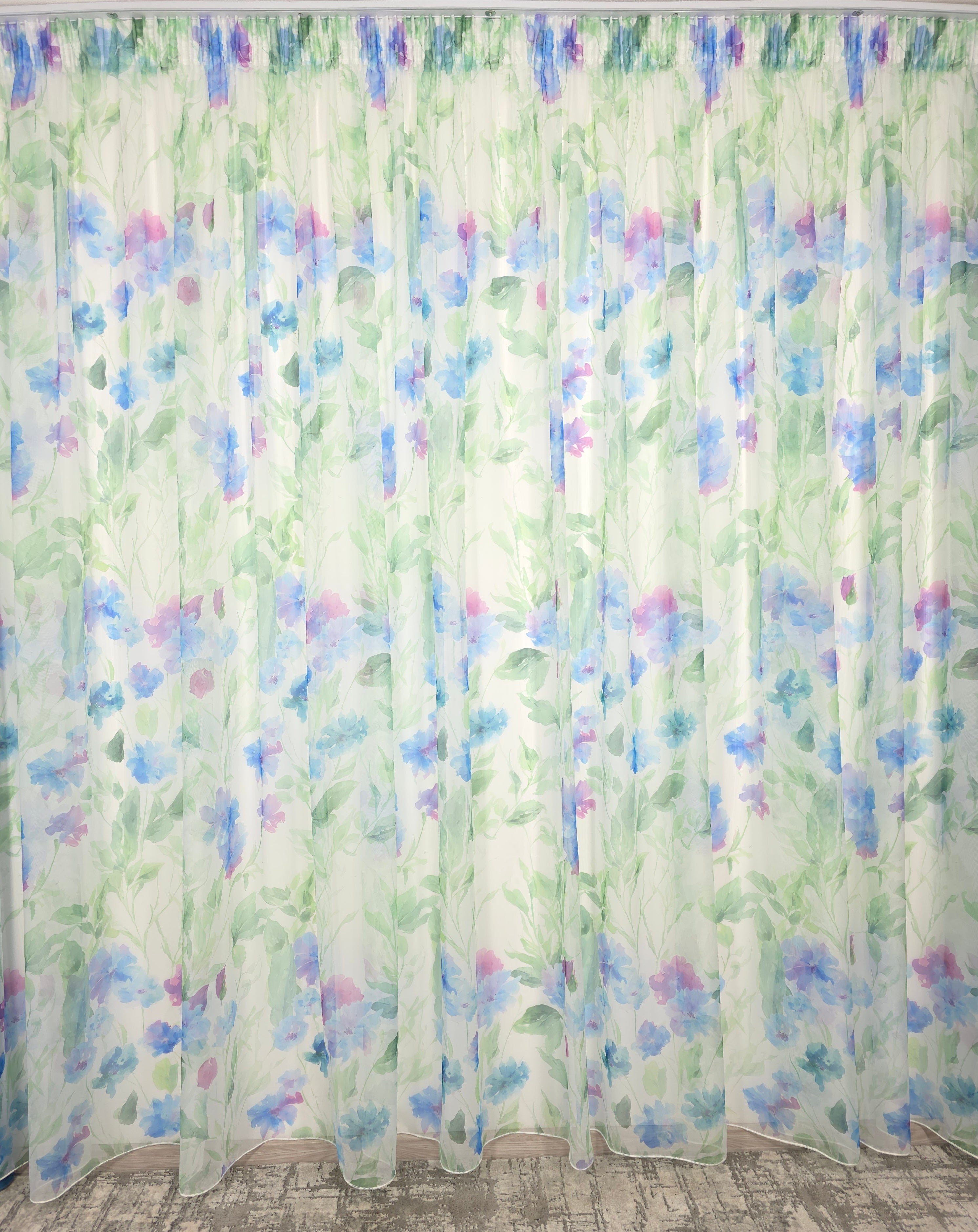 Set Val de Azur: Perdea Din Voal Cu Model Floral Si Draperie Catifea Turcoaz