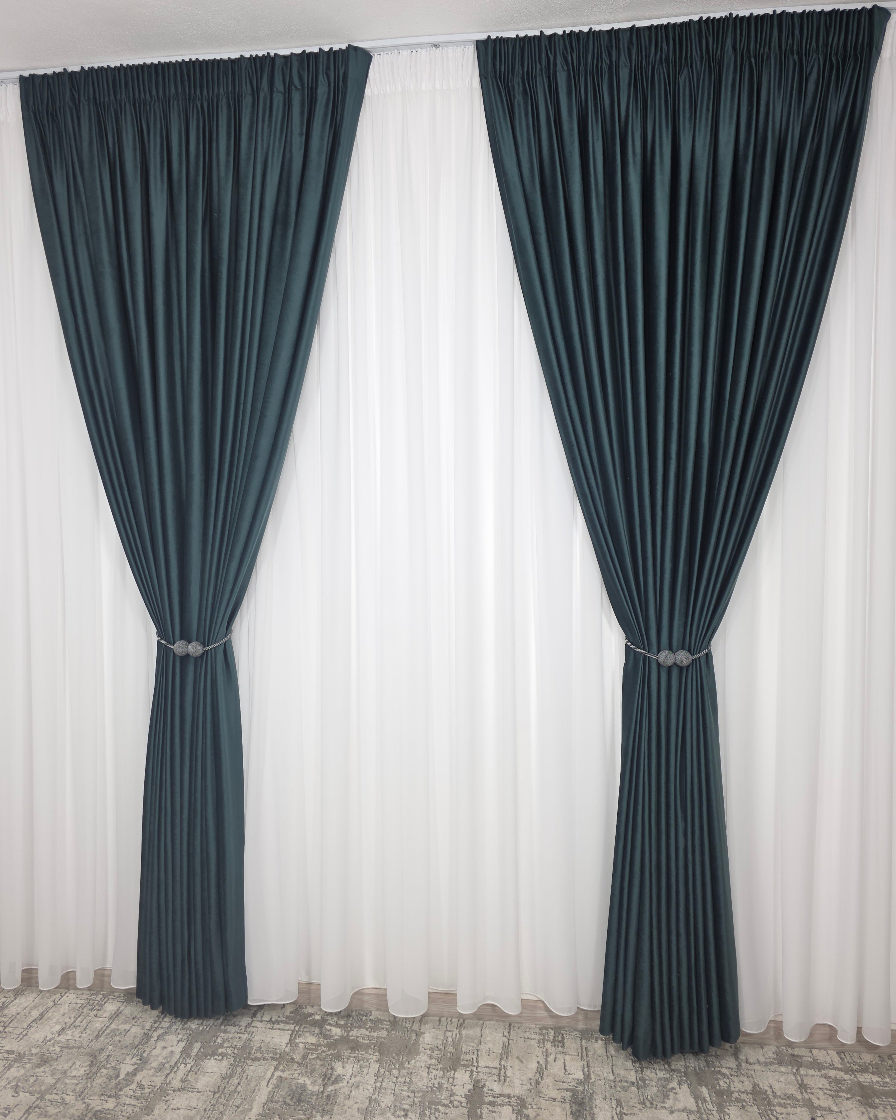 Set Como: Perdea Voal Premium Si Draperie Catifea Verde Onix