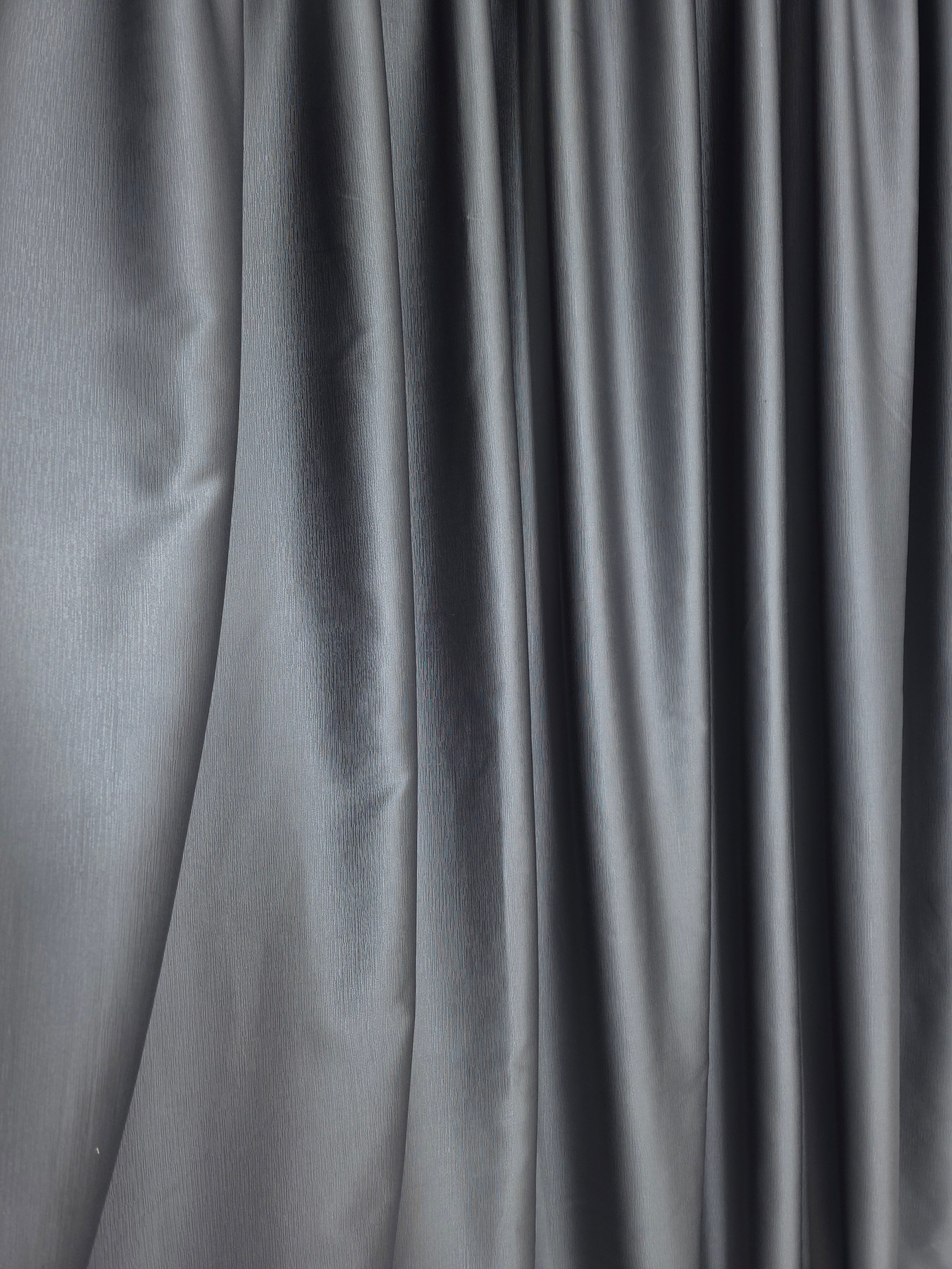 Colectia Noapte-Zi: Perdea voal alb premium si Draperie Paris blackout 100% opaca pe culoarea gri inchis