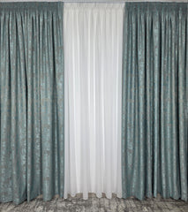 Colectia Decorativa: Perdea Alba Simpla si Draperie Tip Vopsea-Turcoaz Deschis