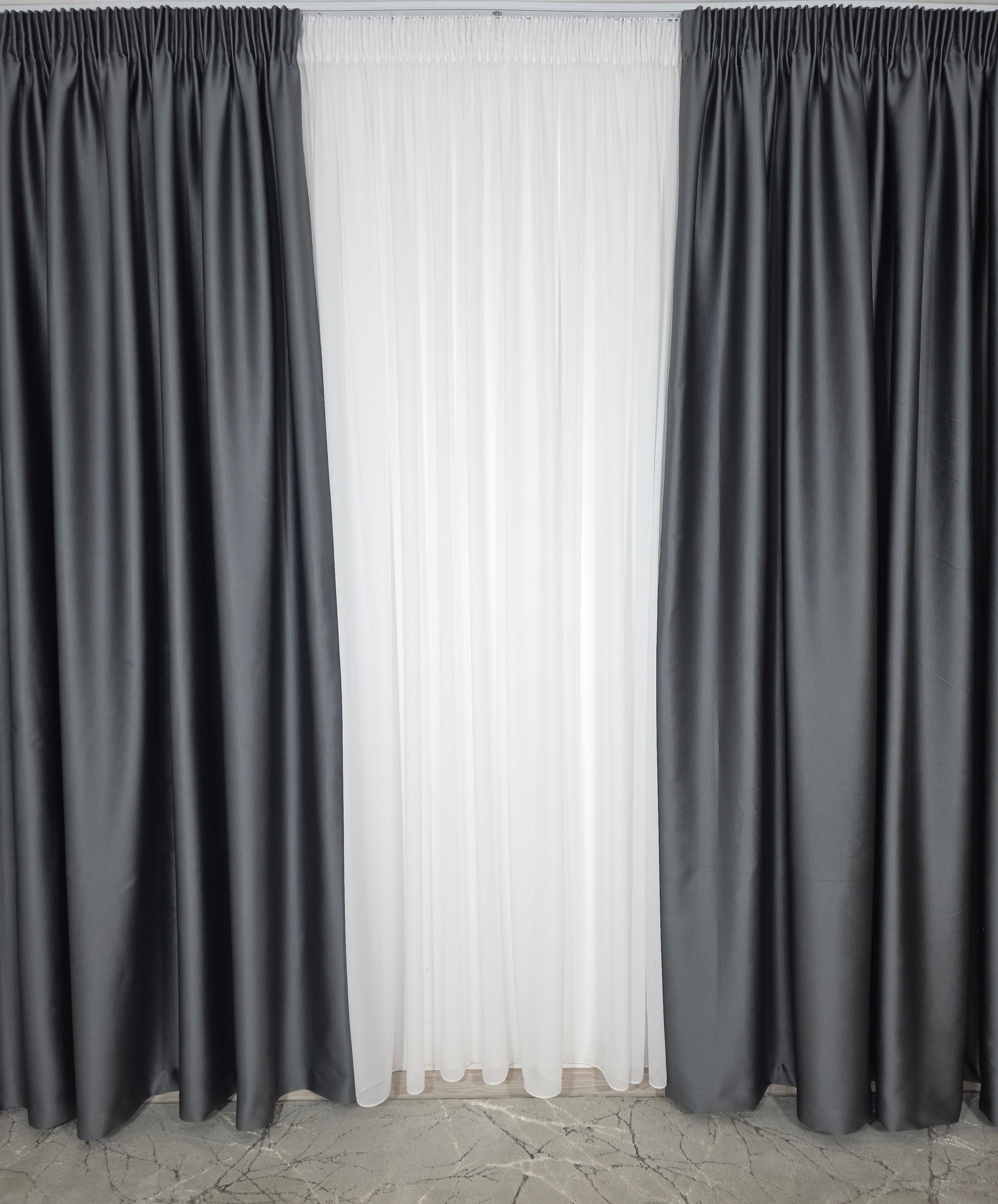 Colectia Noapte-Zi: Perdea voal alb premium si Draperie Paris blackout 100% opaca pe culoarea gri inchis