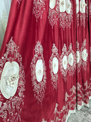 Draperie Catifea Rosie cu Broderie 3D Eleganta Blackout 80-95% pentru Living si Dormitor cu Accente Rosu si Mobilier Neutru, Confectionata la Comanda Casablanca Magazin