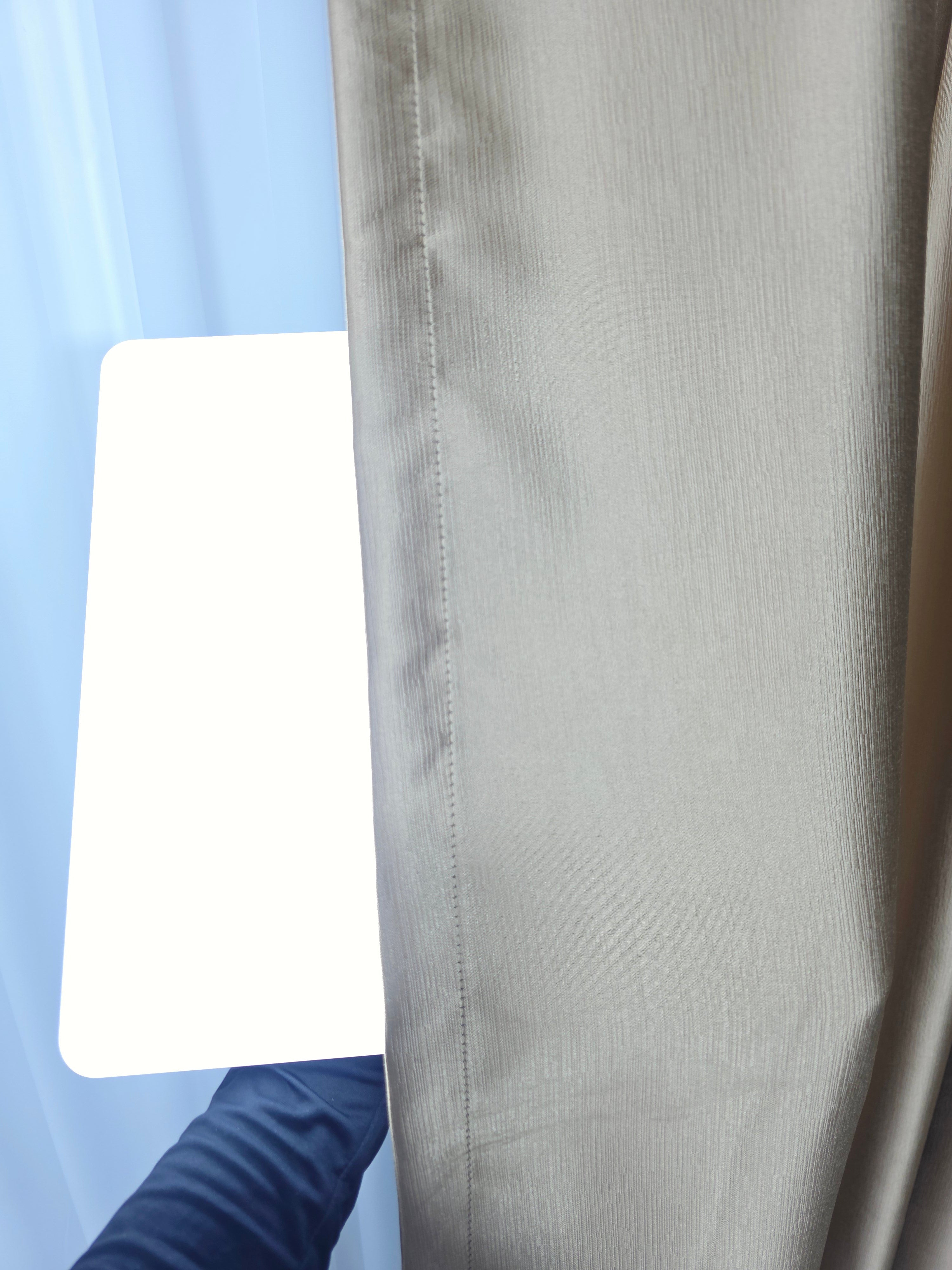 Colectia Noapte-Zi: Perdea voal alb premium si Draperie Paris blackout 100% opaca pe culoarea caramel