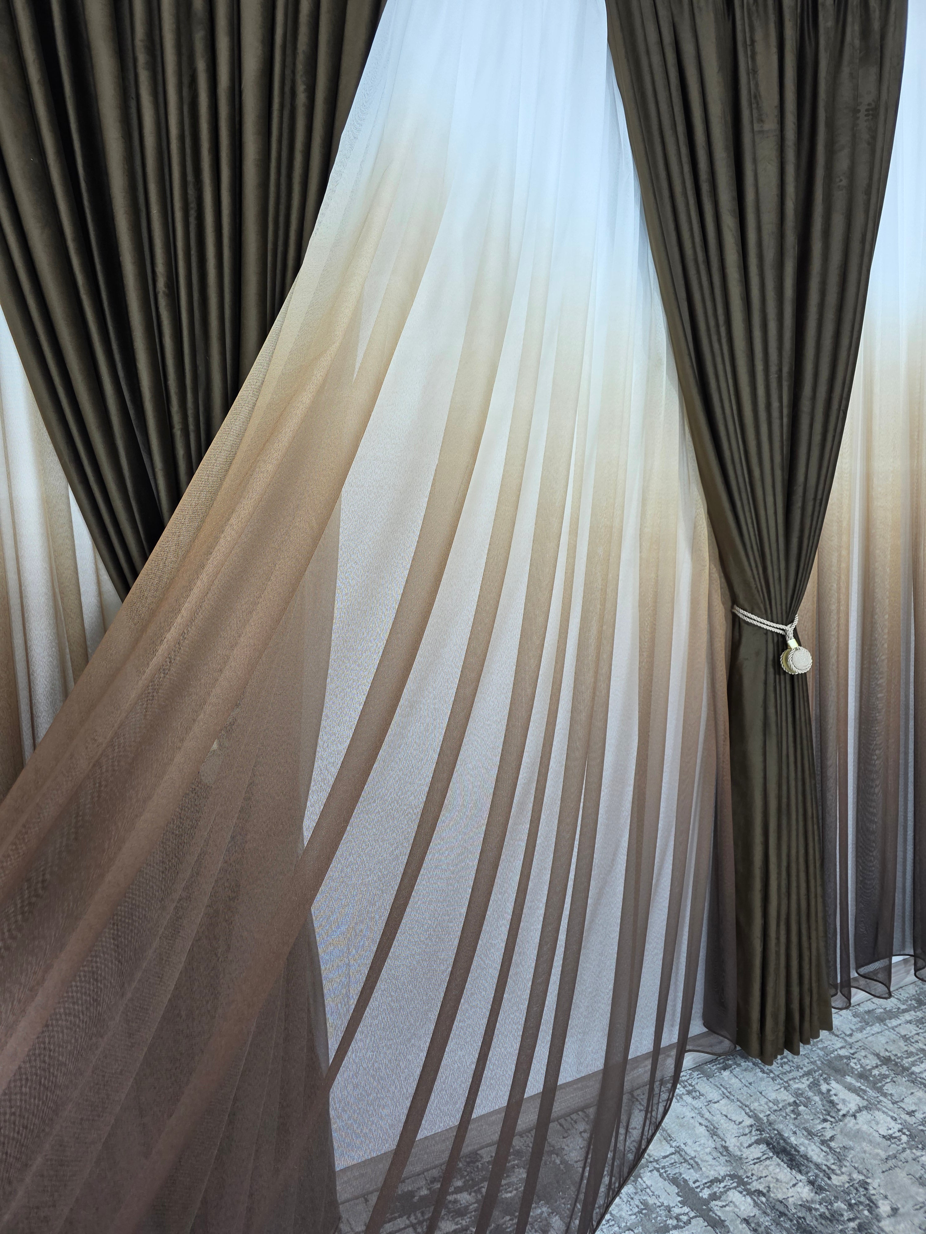 Set Nora: perdea bamboo degrade maro si draperie catifea maro blackout 98%