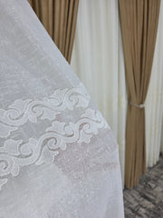 Set Liora: perdea crem din in gros cu broderie si draperie catifea crem-miere